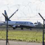 L�aeroporto nei decenni successivi registr� un costante aumento del traffico, anche se le rotte che partivano o arrivavano a Bari erano quasi tutte gestite da Alitalia. Tutto cambi� con il nuovo Millennio, quando l�avvento dei voli low cost rese accessibili i voli a un�utenza pi� ampia, favorendo un allargamento dell�aeroporto
